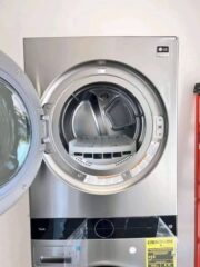 8kg Washing machine and dryer - Image 2