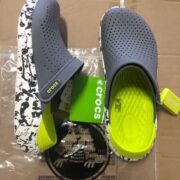 Crocs Pallet - Image 2