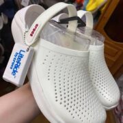 Crocs Pallet - Image 4