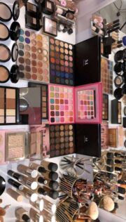 Everyone Cosmetic Make up pallet - Image 4
