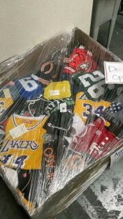 Lakers Jerseys Pallet - Image 5