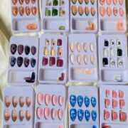 Makeup Nails Pallet - Image 2