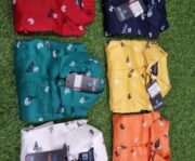 Mix T-shirt and Jeans - Image 4