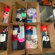 Mixed clothes pallet men, women and kids all brand new - Image 5