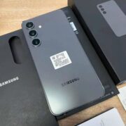 Original Samsung Galaxy S24 - Image 3