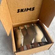 Skim clothing pallet - Image 2