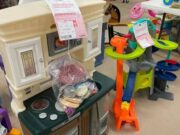 Toy pallets