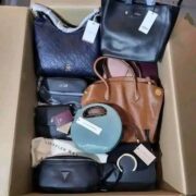 Woman bags Pallet