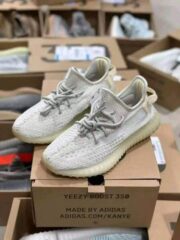 Yeezy shoes Pallet